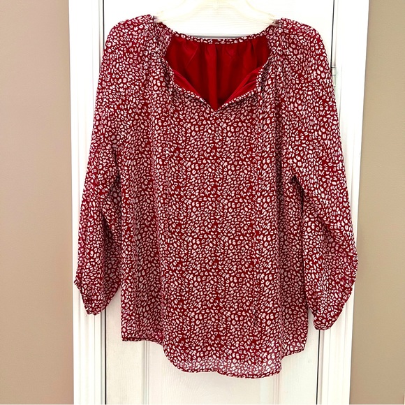Source Unknown Tops - Lightweight Long Sleeve Loose Boho Red & White Floral Blouse Size M